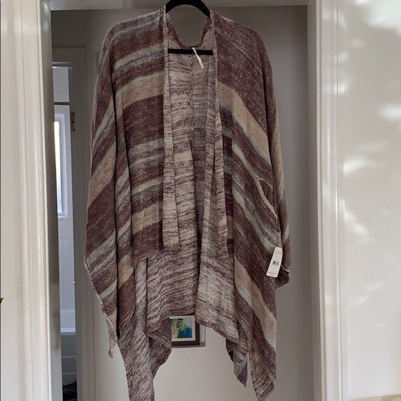 Free People oversized Poncho/Wrap - Picture 1 of 5